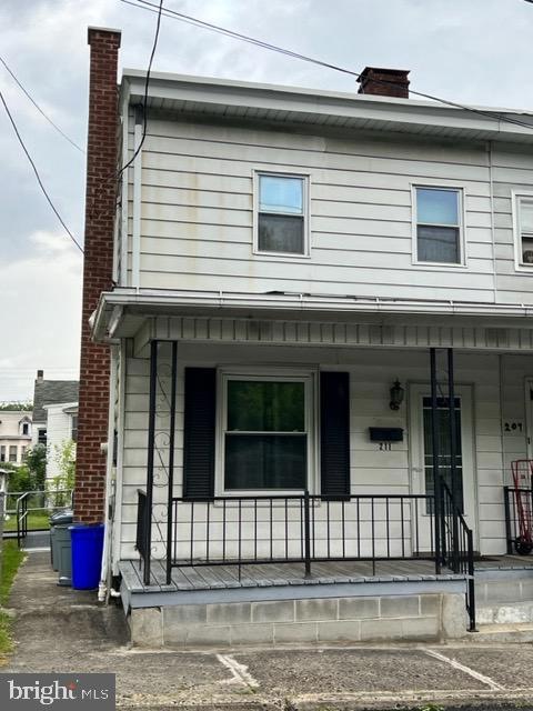 211 N 3rd St, Saint Clair, PA 17970 - photo 1