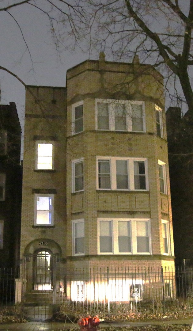 6230 N Francisco Ave unit 3, Chicago, IL 60659 - photo 1