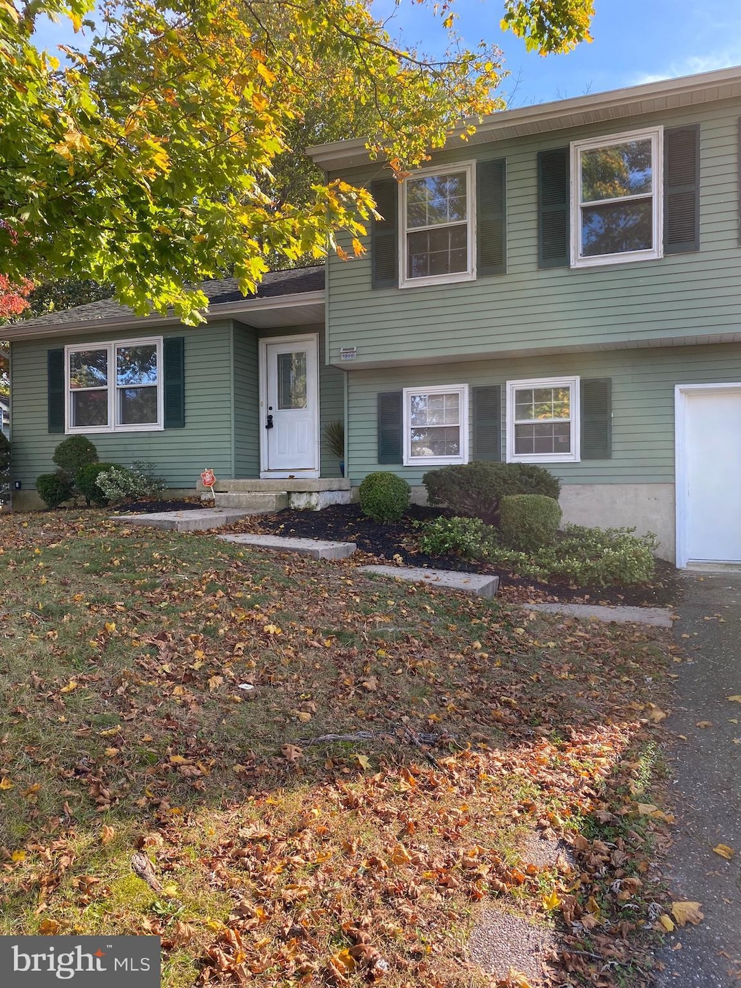 1310 Briarwood Dr, Williamstown, NJ 08094 - photo 1