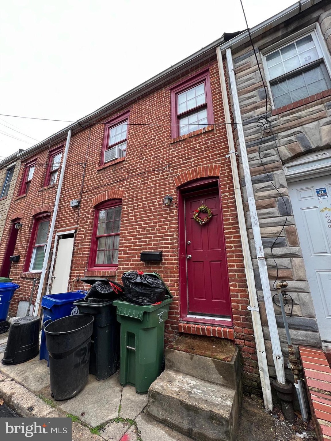 607 S Bradford St, Baltimore, MD 21224 - photo 1