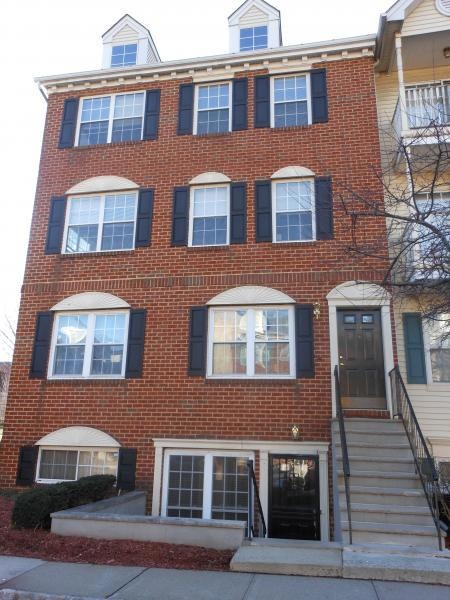 14 Rutgers Dr, Newark, NJ 07103 - photo 1