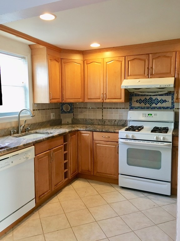 64 Bay State Rd, Quincy, MA 02171 - photo 1