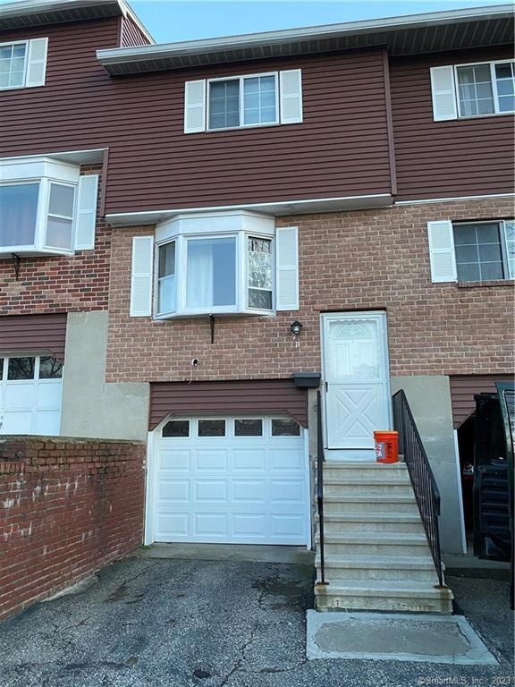 75 Leslie Rd unit D, Bridgeport, CT 06606 - photo 1