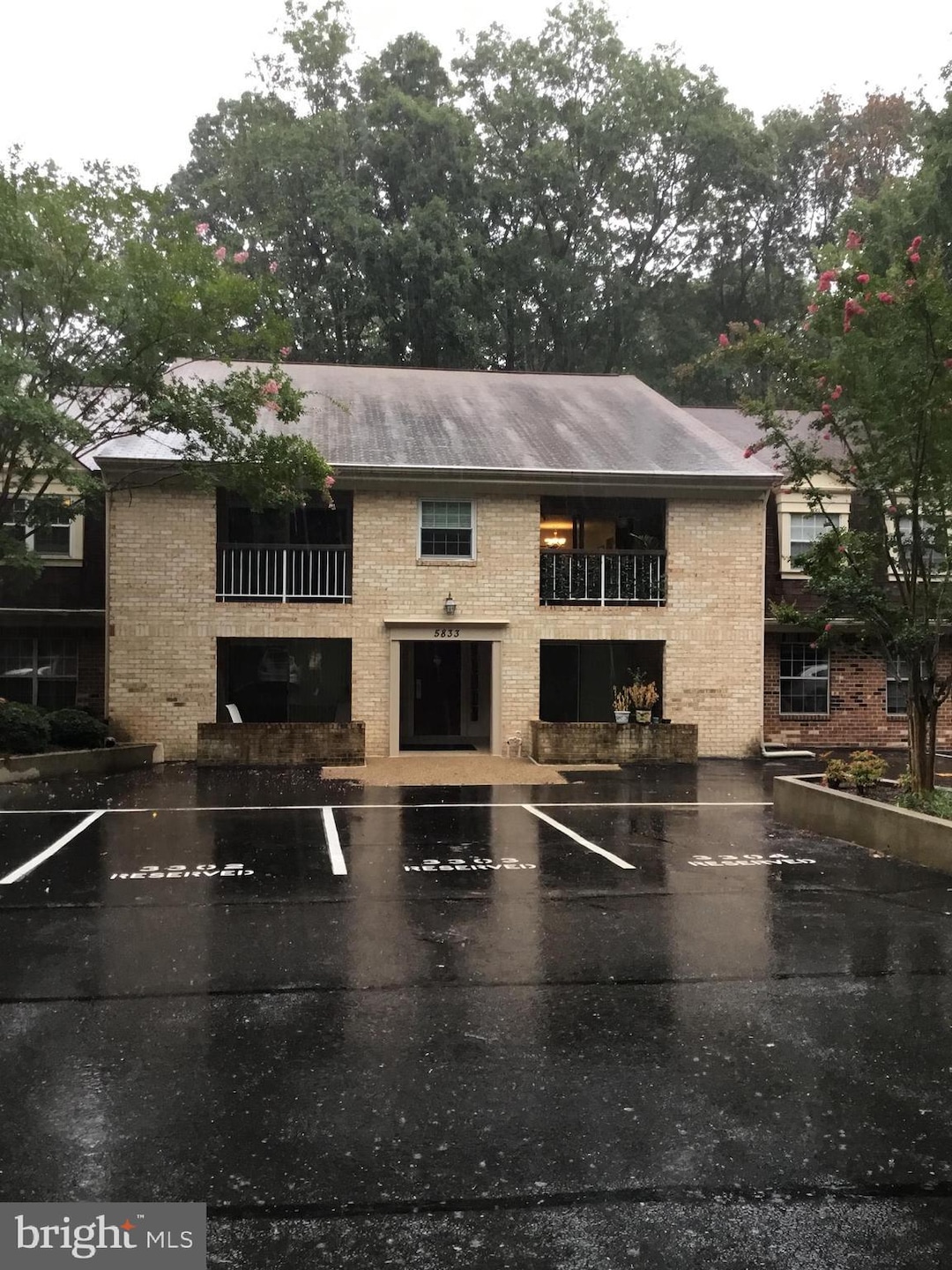 5833 Cove Landing Rd unit 102, Burke, VA 22015 - photo 1