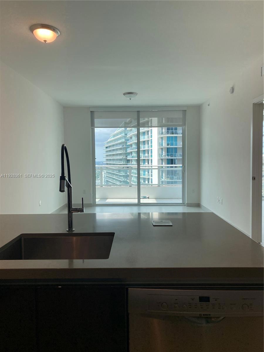 The Bond At Brickell unit 3407, Miami, FL 33131 - photo 1