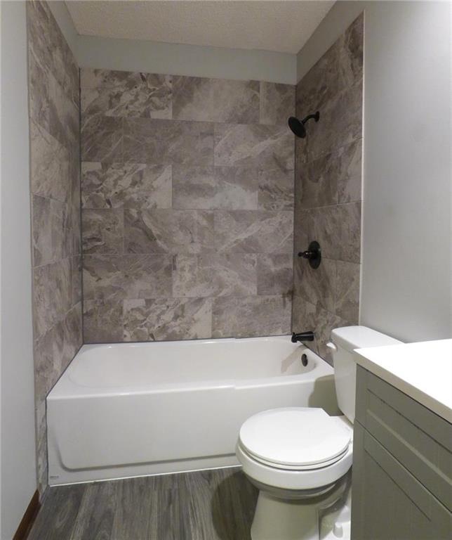 Completely updated full bathroom