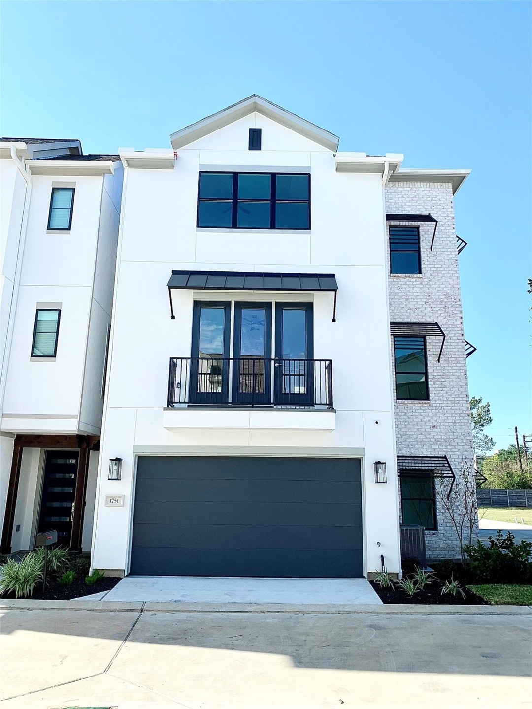 1751 Ojeman Spring Ln, Houston, TX 77055 - photo 1