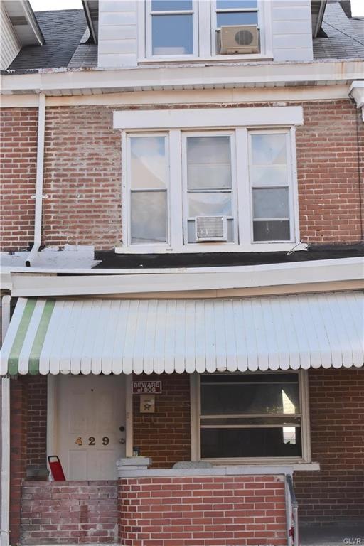 429 W Cedar St, Allentown, PA 18102 - photo 1