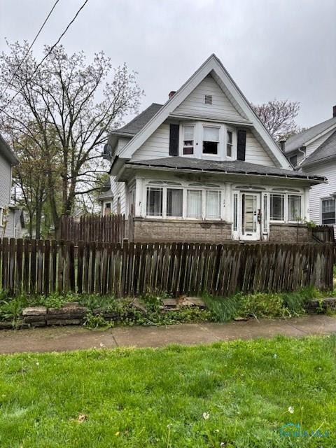 244 Hanover St, Toledo, OH 43609 - photo 1