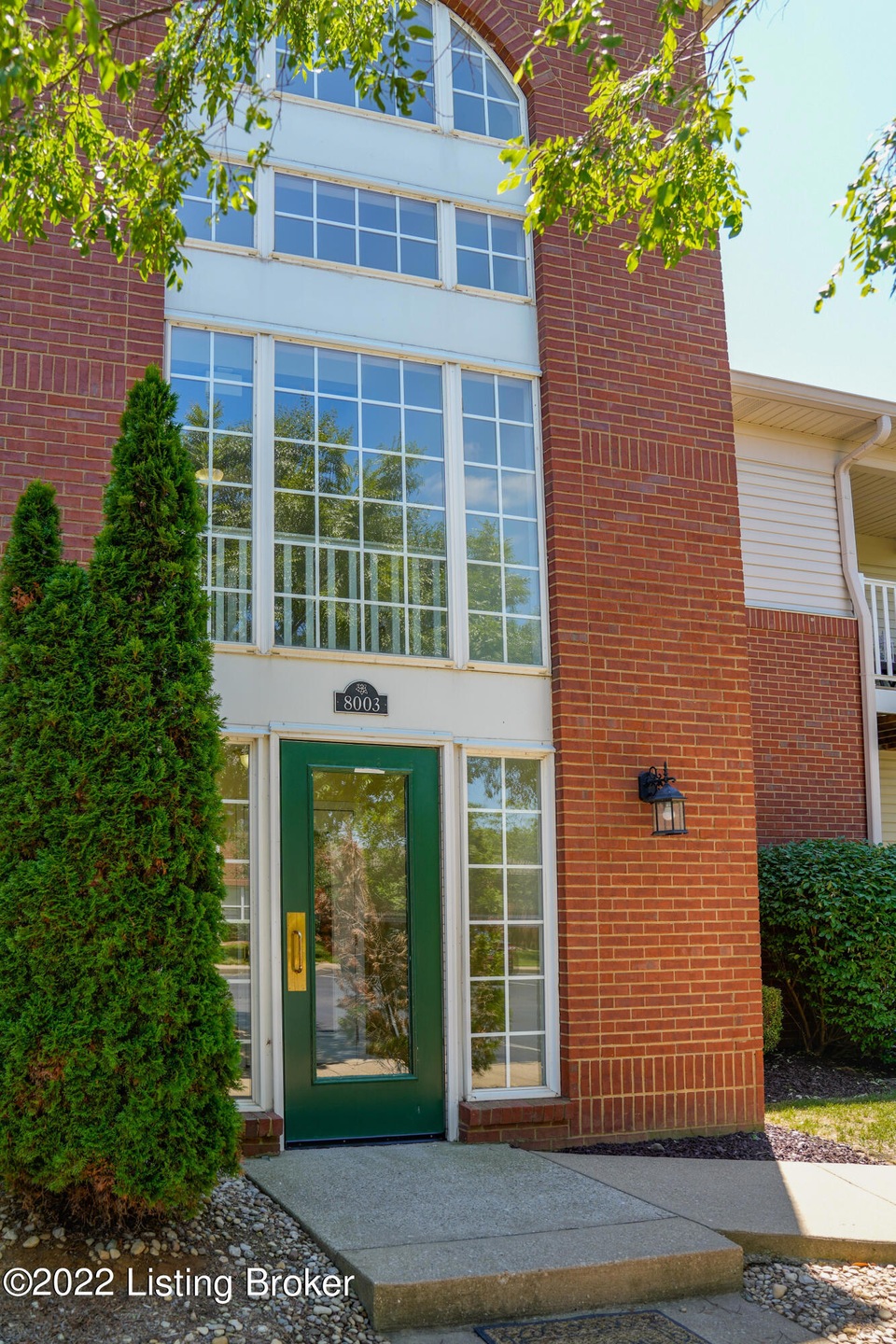 8003 Magnolia 102-31