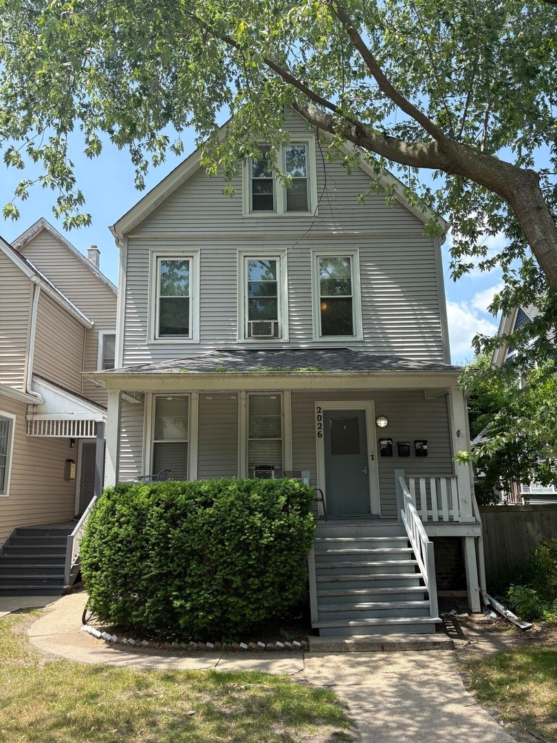 2026 Maple Ave, Evanston, IL 60201 - photo 1