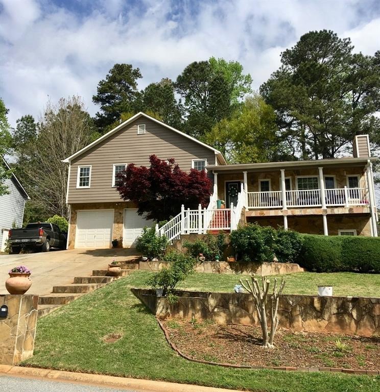 4 Finished Levels With Double Verandas Overlooking