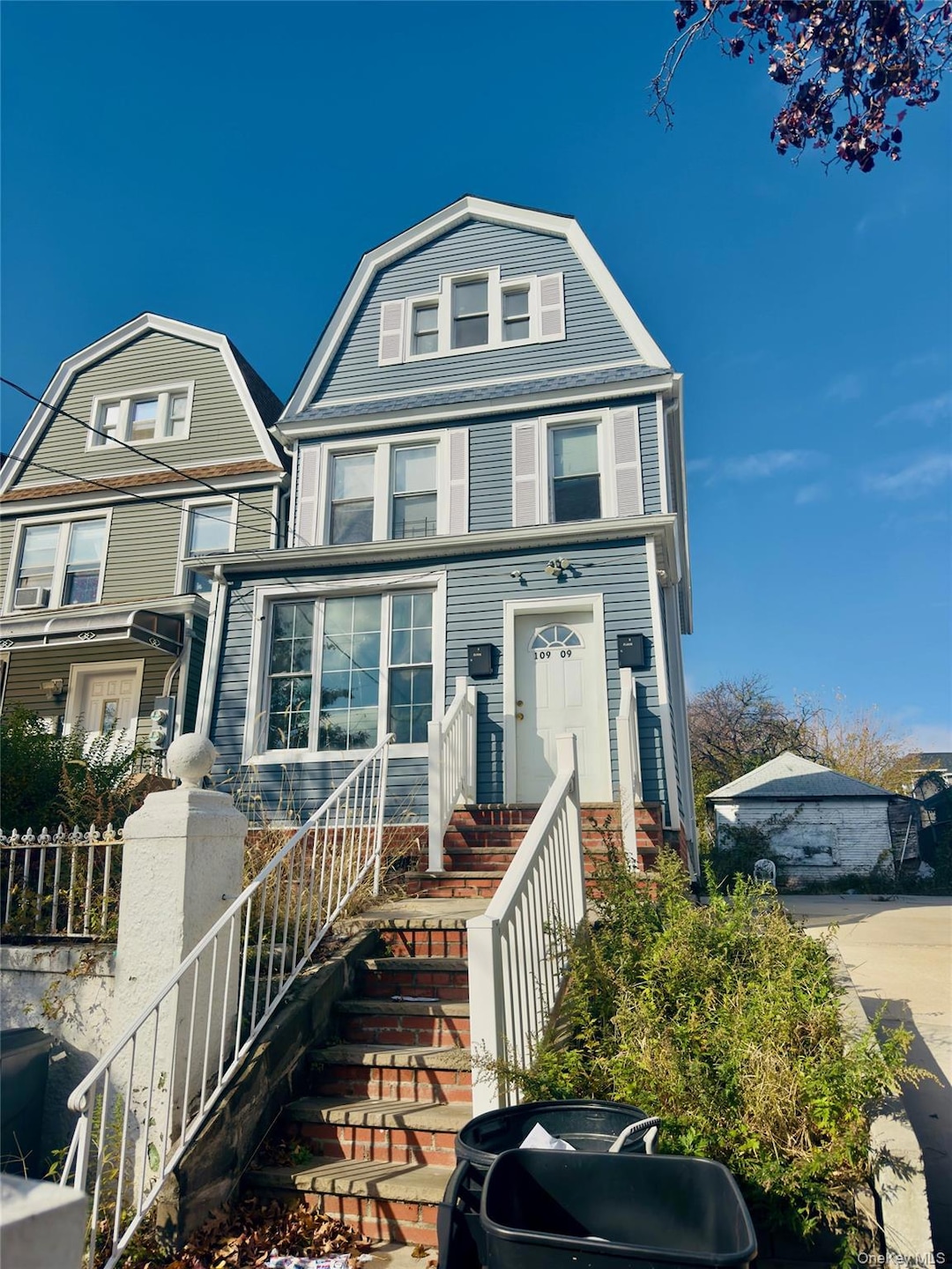 109-09 34th Ave, Flushing, NY 11368 - photo 1