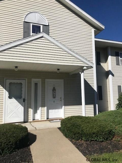 806 Cambridge Manor Dr, Schenectady, NY 12302 - photo 1