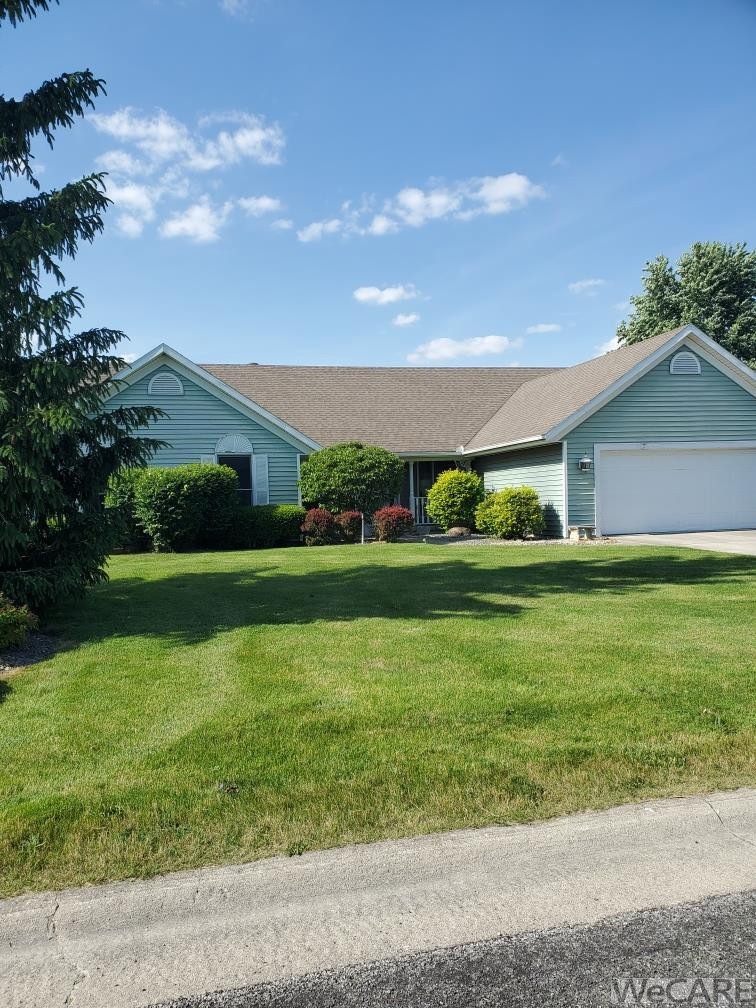 5740 Clover Ridge Dr, Lima, OH 45807 - photo 1