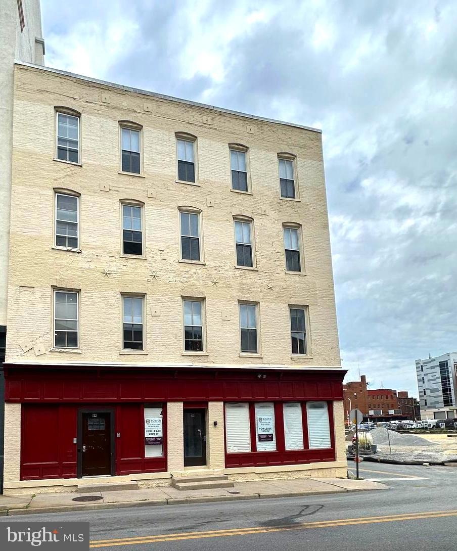 64 W Antietam St unit . 5, Hagerstown, MD 21740 - photo 1