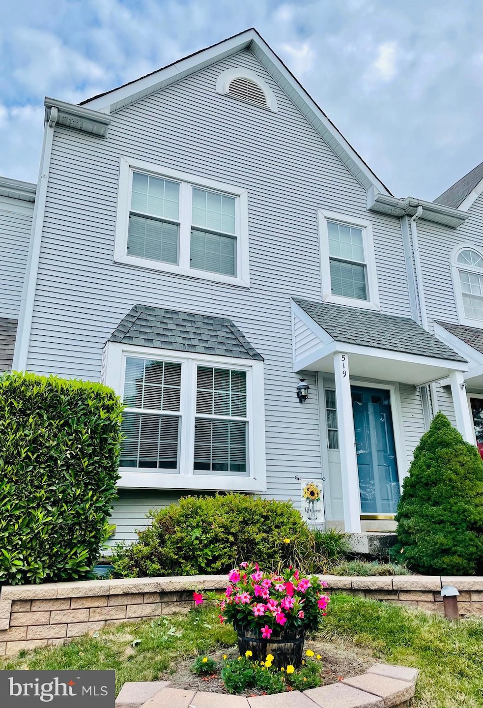 519 Carousel Cir, Norristown, PA 19403 - photo 1