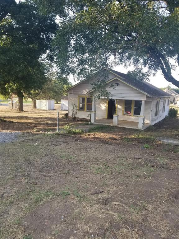 126 Wrigley Dr, Springtown, TX 76082 - photo 1