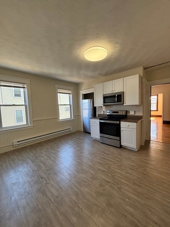 95 Courtland St unit 2, Worcester, MA 01602 - photo 1