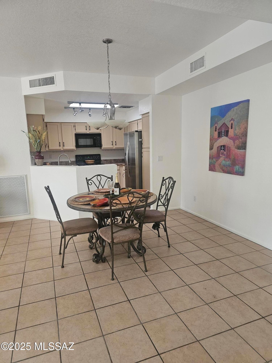 5565 N Sapphire Dr, Tucson, AZ 85750 - photo 1