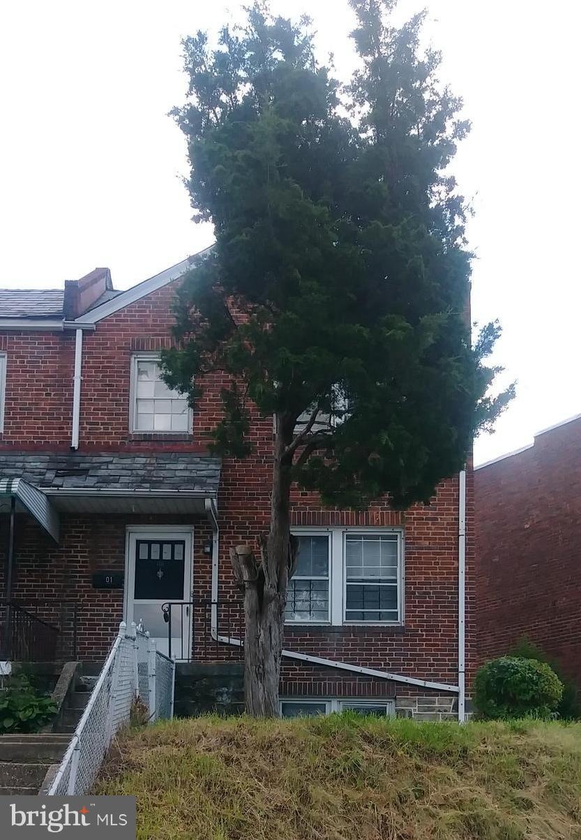 101 N Kossuth St, Baltimore, MD 21229 - photo 1