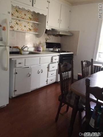 7724 169th St unit 2/F, Fresh Meadows, NY 11366 - photo 1