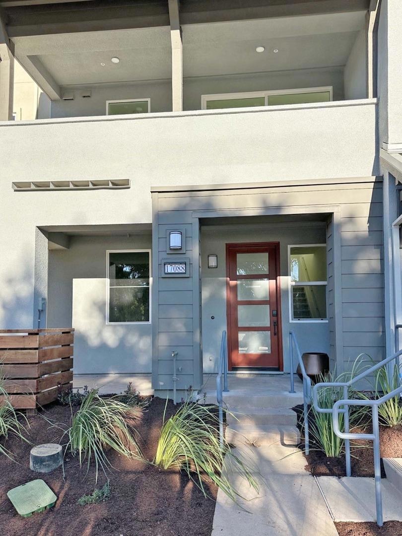 Sold $908,431