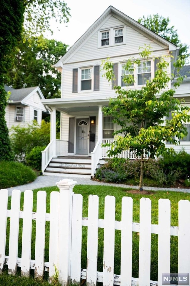 204 Kinderkamack Rd, Oradell, NJ 07649 - photo 1