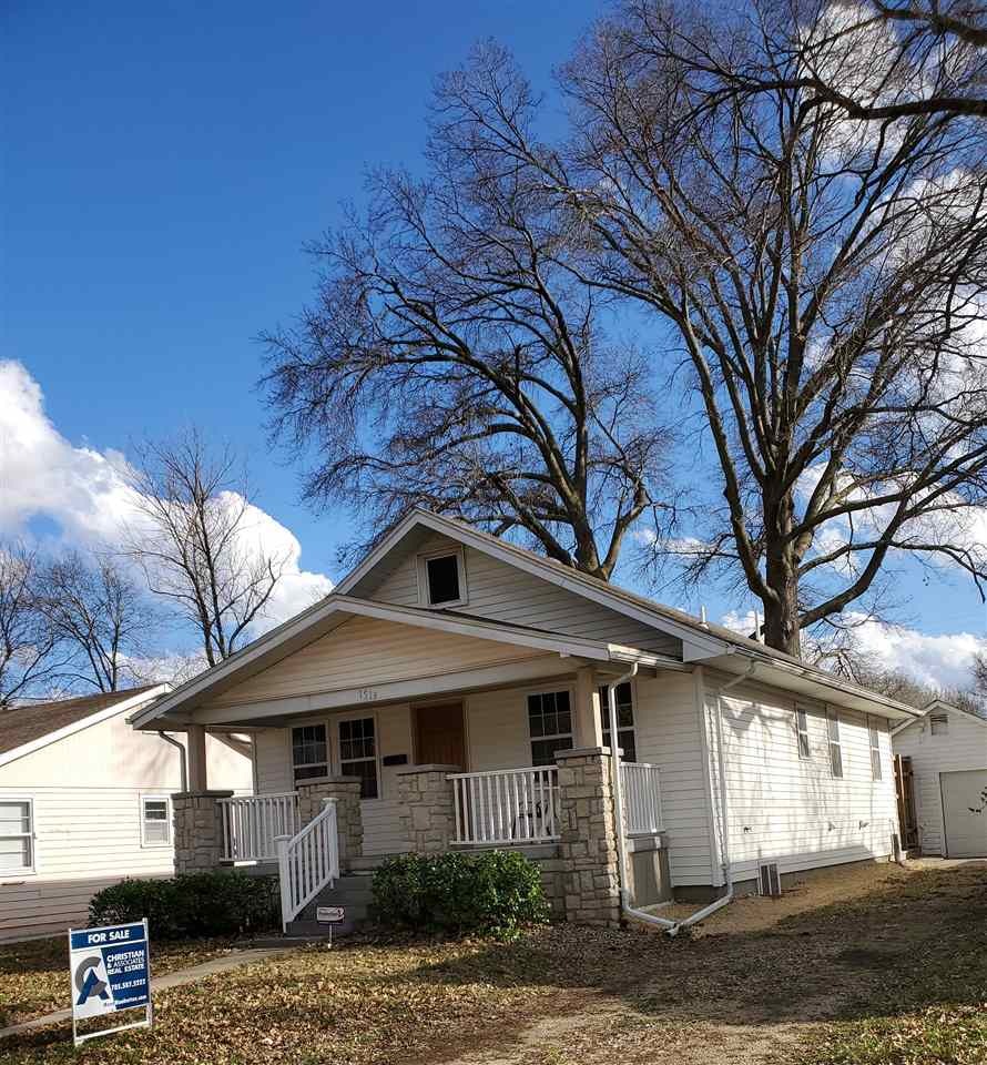 1519 Pierre St, Manhattan, KS 66502 - photo 1