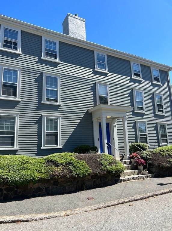 61 Lee St unit 4, Marblehead, MA 01945 - photo 1