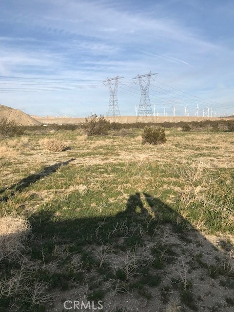 0 N A unit TR25025118, Cabazon, CA 92282 - photo 1