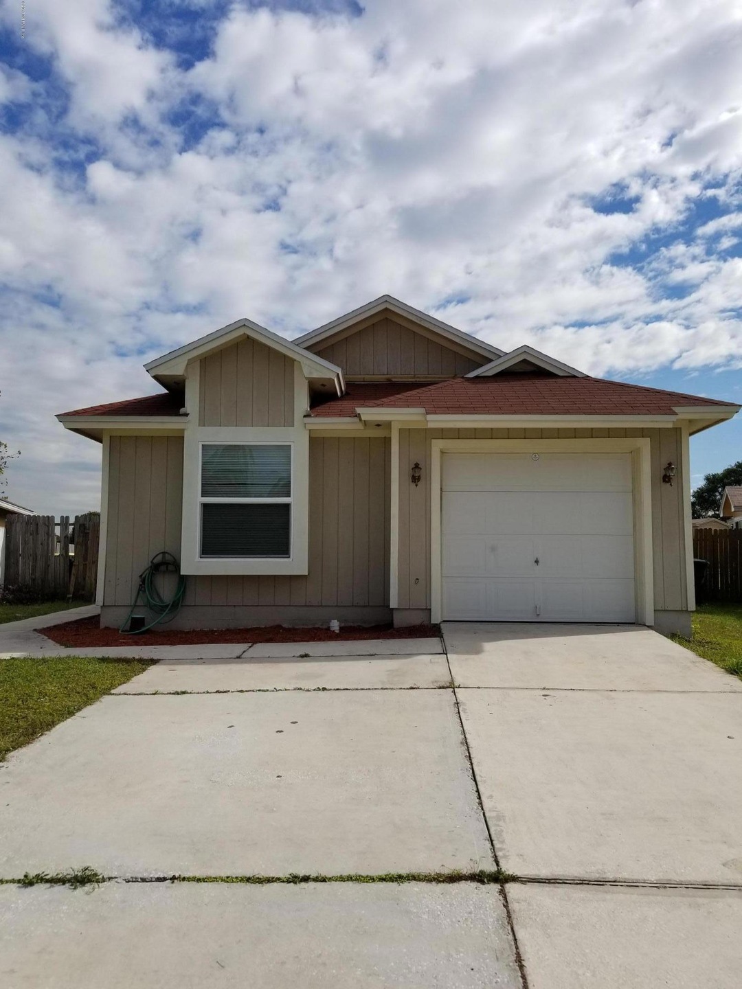 2421 Townsquare Dr, Jacksonville, FL 32216 - photo 1