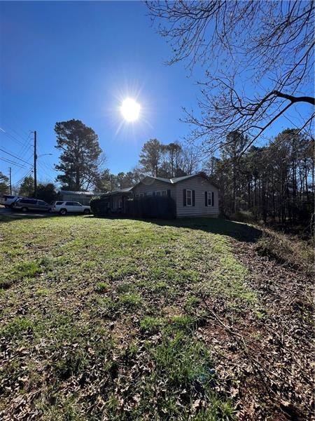1 acre on Arnold Mill Rd in Woodstock