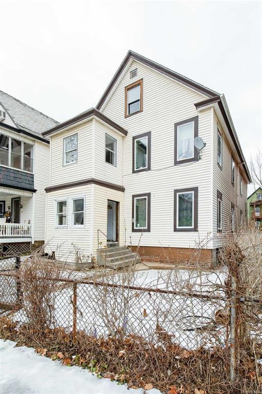 27 Lexington Ave, Poughkeepsie, NY 12601 - photo 1