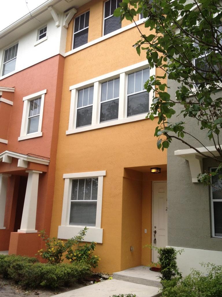 630 Amador Ln unit 1832, West Palm Beach, FL 33401 - photo 1