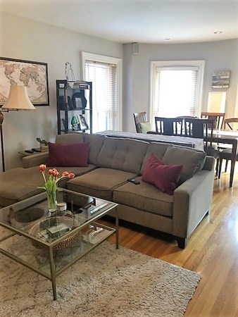 671 Tremont St unit 2, Boston, MA 02118 - photo 1