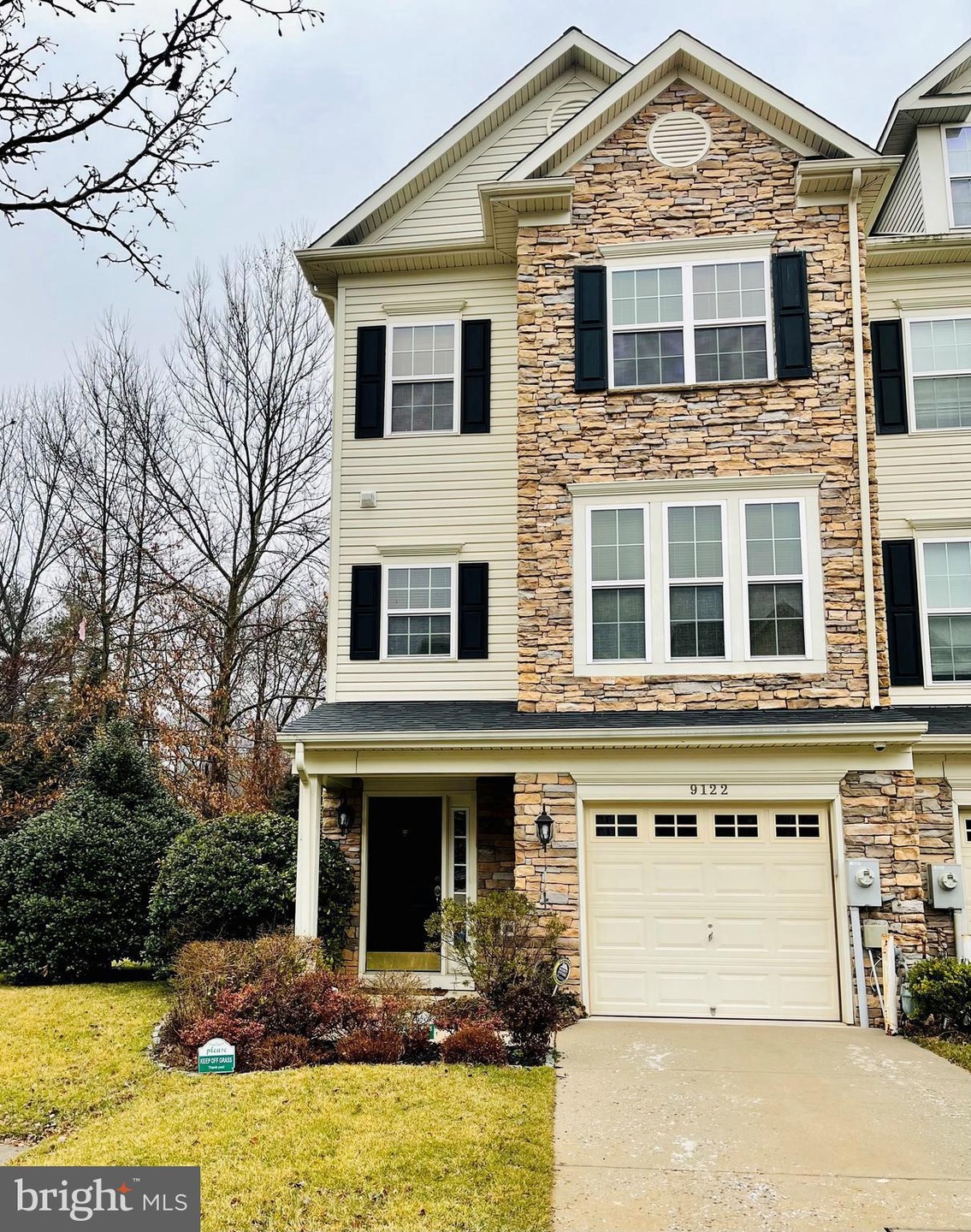 9122 Marlove Oaks Ln, Owings Mills, MD 21117 - photo 1