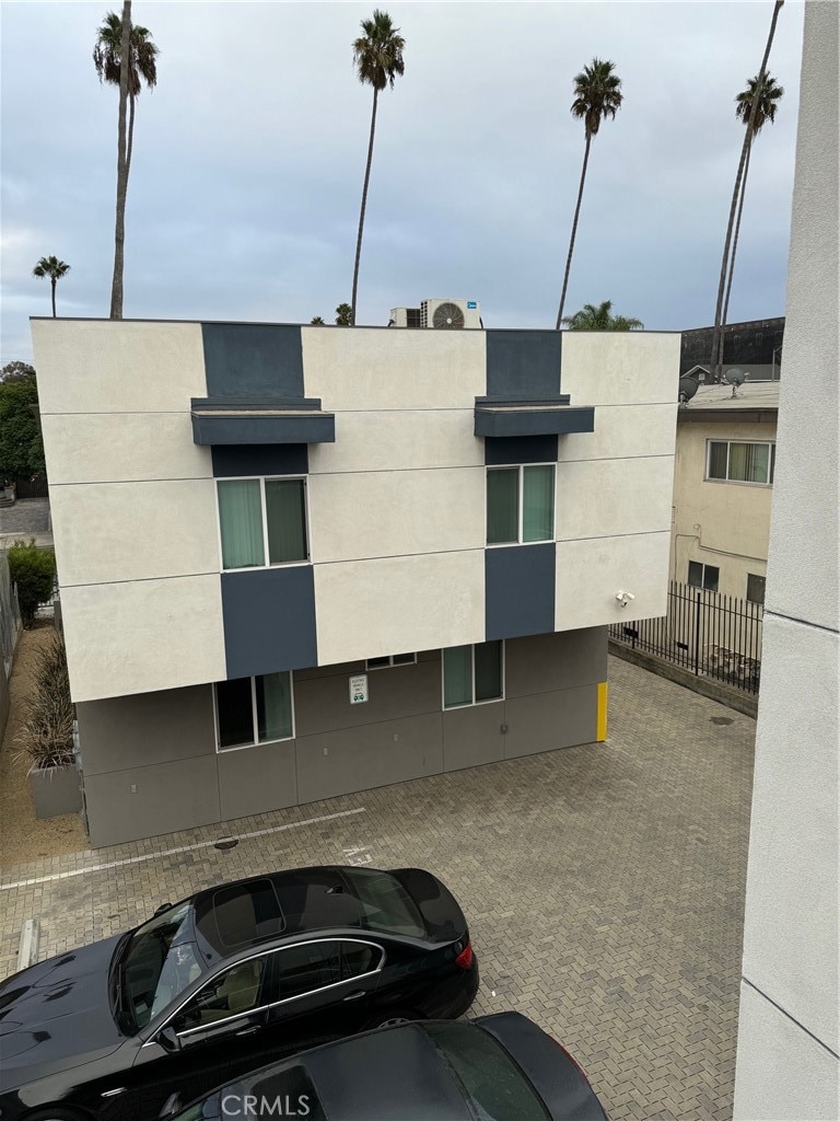 621 1/2 Normandie Ave, Los Angeles, CA 90004 - photo 1