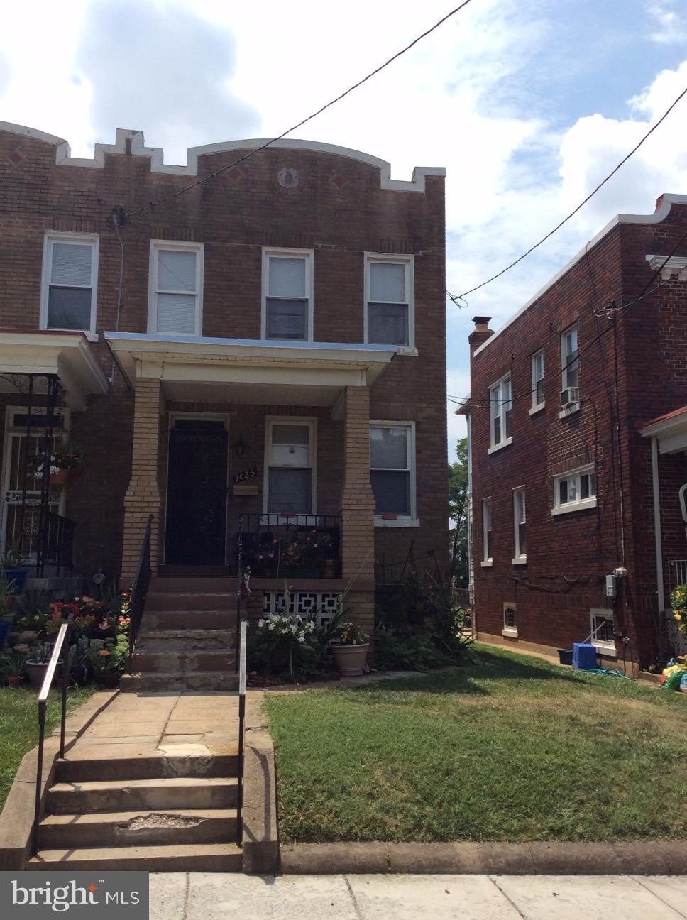 1025 Girard St NE, Washington, DC 20017 - photo 1