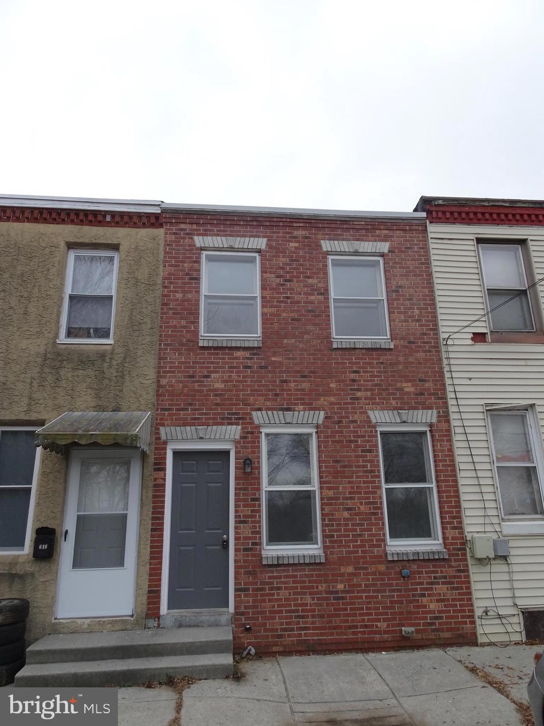 618 Clark St, New Castle, DE 19720 - photo 1