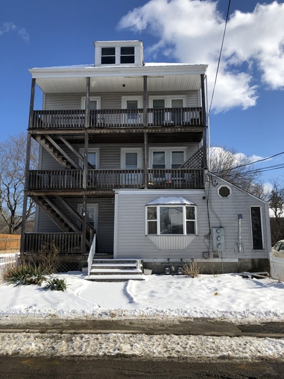 643 Rathbun St, Blackstone, MA 01504 - photo 1