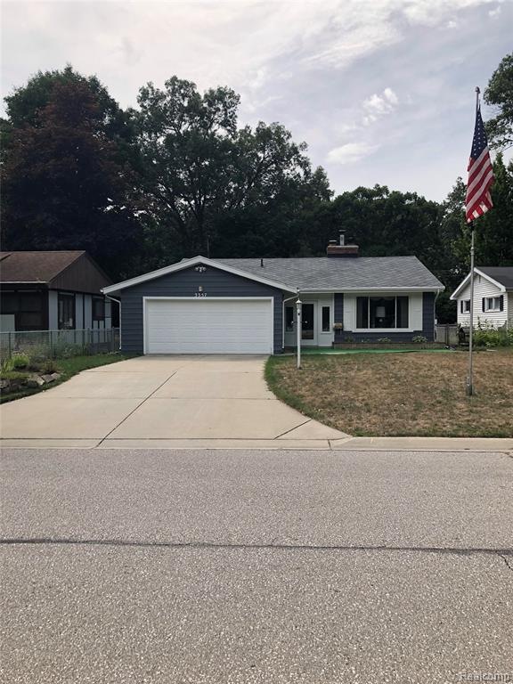 3357 Pine Grove Ave, Port Huron, MI 48060 - photo 1