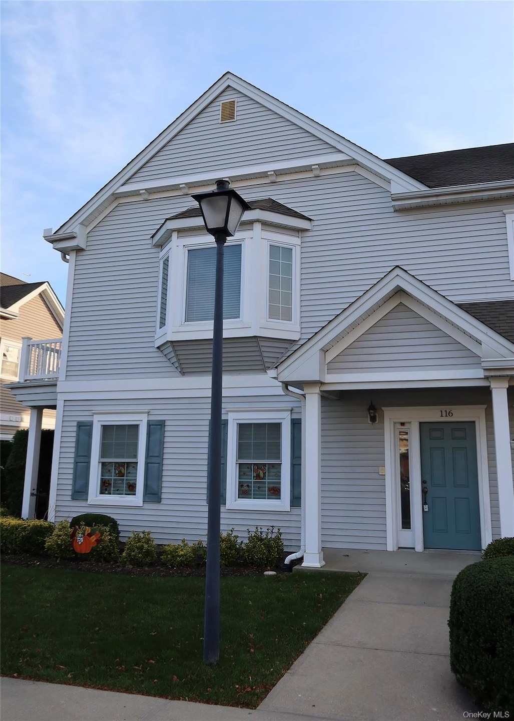 116 Kenneth Ct unit 116, Amityville, NY 11701 - photo 1