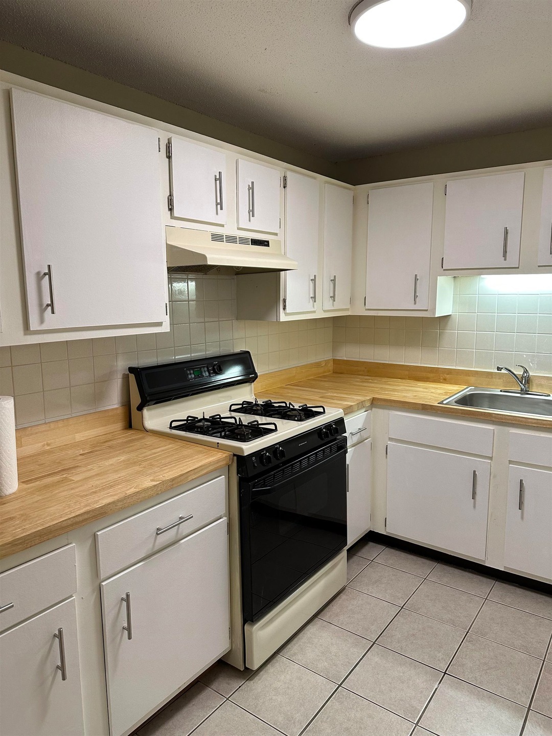 81 Fisherville Rd unit 27, Concord, NH 03303 - photo 1