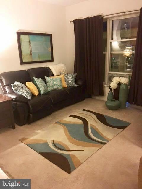 8045 Newell St unit 305, Silver Spring, MD 20910 - photo 1