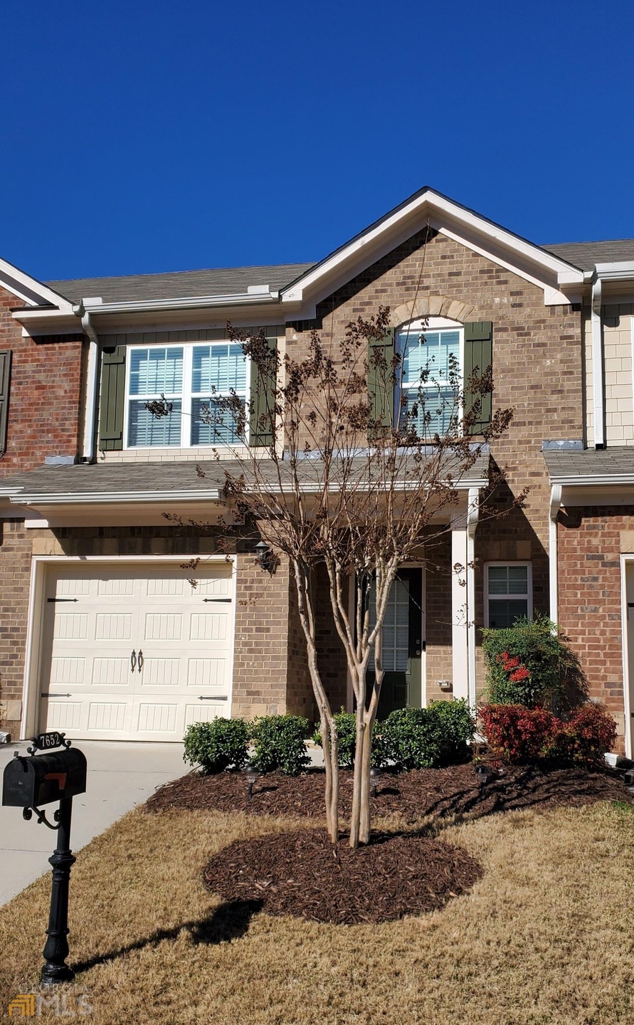 7652 Green Glade Way, Lithonia, GA 30038 - photo 1