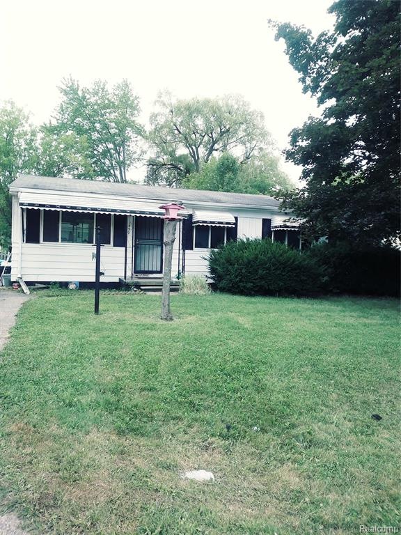 1359 W Princeton Ave, Flint, MI 48505 - photo 1