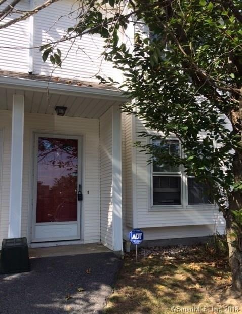 35 Deerwood Ln unit 6, Waterbury, CT 06704 - photo 1