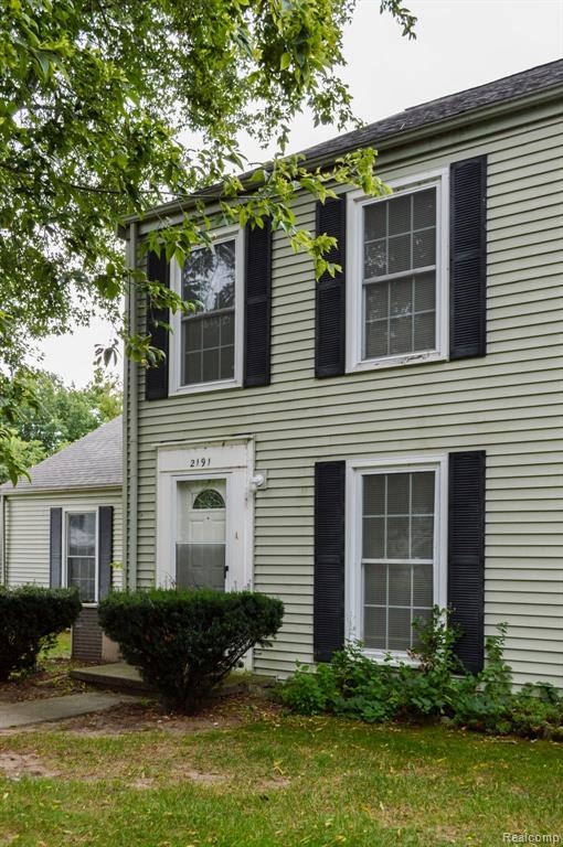 2191 Painted Post Dr unit 14, Flushing, MI 48433 - photo 1