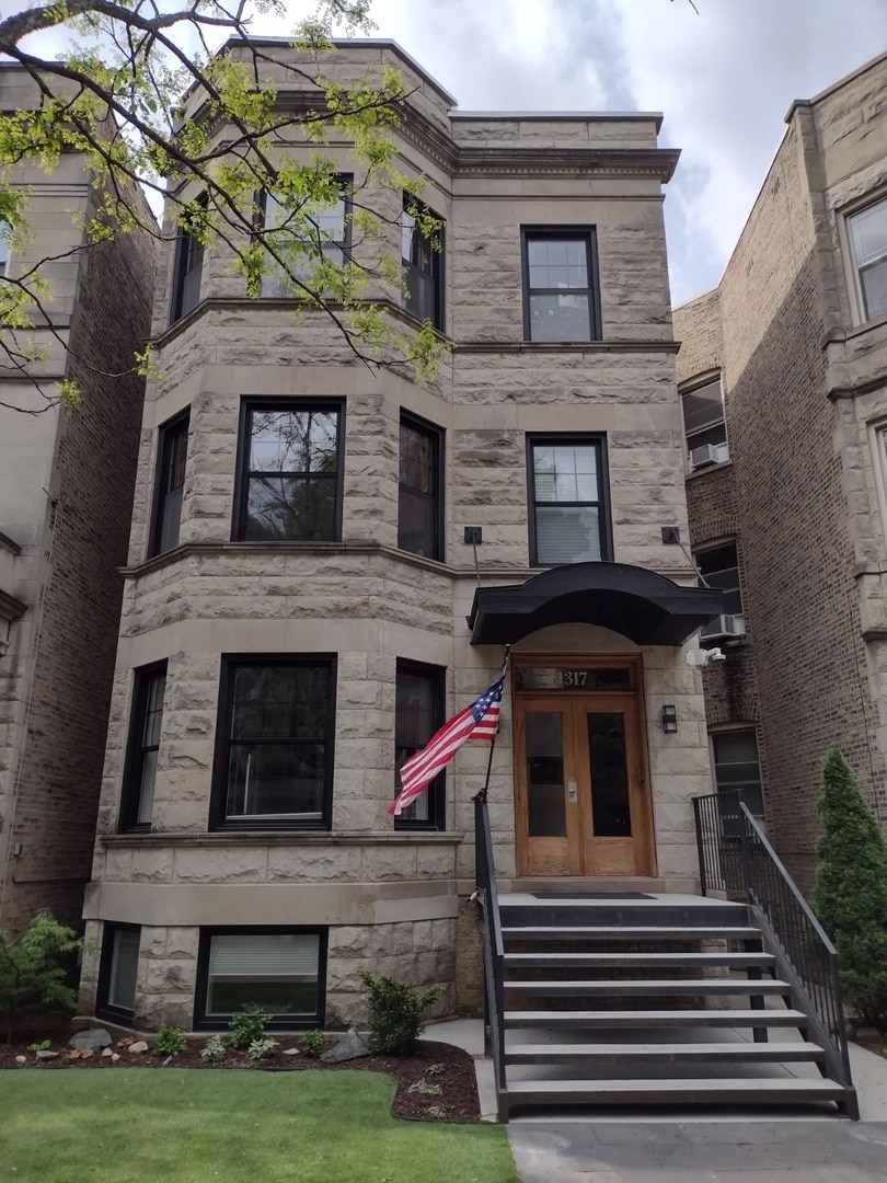 For Rent $5,800/month